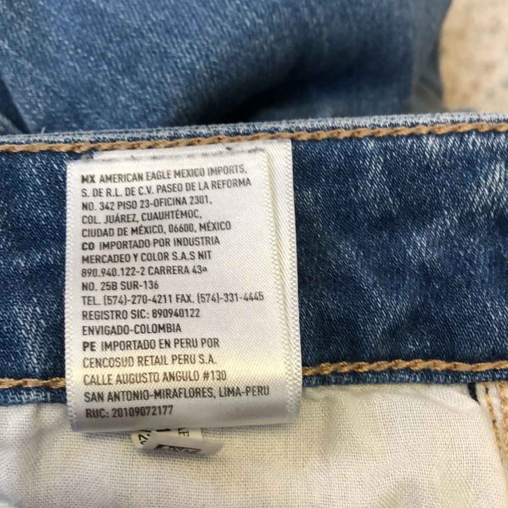 AEO hi-rise legging super distressed - Picture 7 of 7